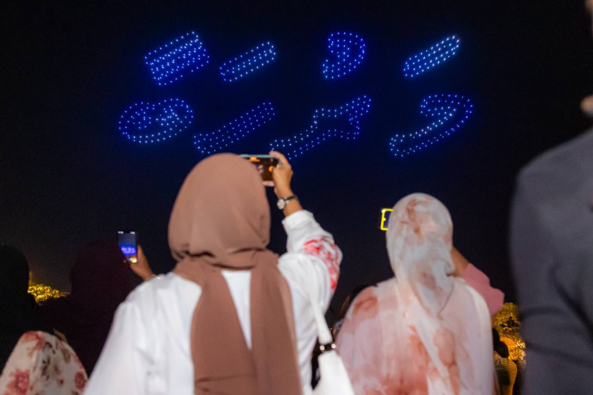 އައު އަހަރަށް މަރުހަބާ ކިޔުމަށް ބޭއްވި ޑްރޯން ޝޯގެ ތެރެއިން: ގިނަ ބައެއްގެ ބޮޑު ތަރުހީބެއް ޑްރޯން ޝޯއަށް ވަނީ ލިބިފައި -- ސަން ފޮޓޯ/ މޫސާ ނަދީމް