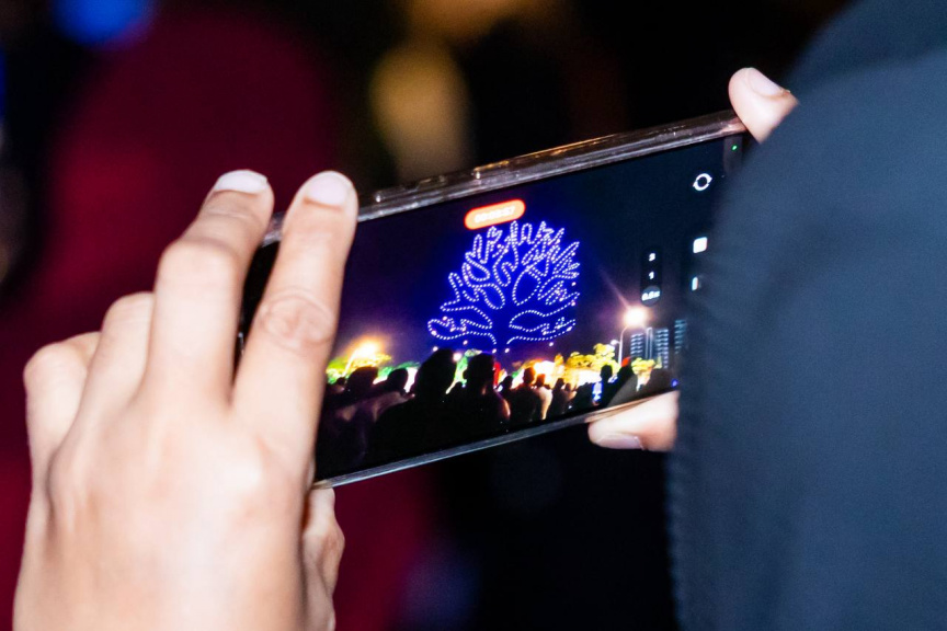 އައު އަހަރަށް މަރުހަބާ ކިޔުމަށް ބޭއްވި ޑްރޯން ޝޯގެ ތެރެއިން: ގިނަ ބައެއްގެ ބޮޑު ތަރުހީބެއް ޑްރޯން ޝޯއަށް ވަނީ ލިބިފައި -- ސަން ފޮޓޯ/ މޫސާ ނަދީމް