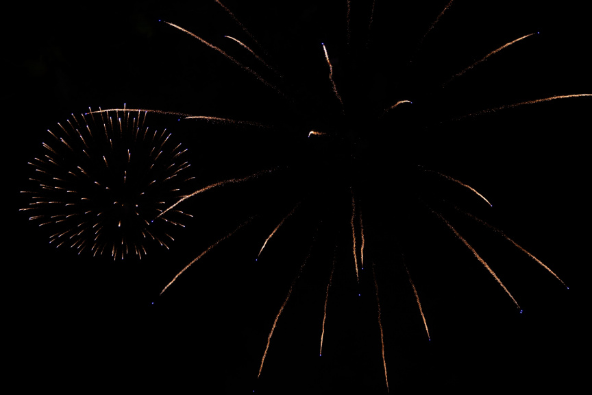 ސާފް ފުޓްސަލް ޗެމްޕިއަންޝިޕް ކާމިޔާބުކުރި ދިވެހި ގައުމީ ފުޓްސަލް ޓީމަށް މަރުހަބާ ކިޔުމަށް ހަވާ އެރުވުން -- ސަން ފޮޓޯ/ މޫސާ ނަދީމް