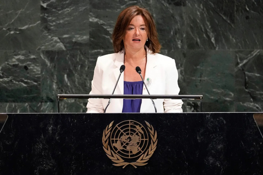 Slovenia first in EU to ban weapons trade with Israel