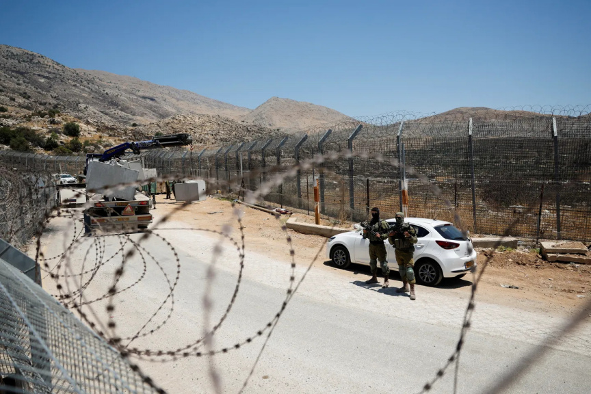 Israel abducts three men in Quneitra raid