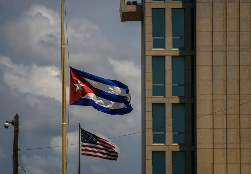 Cuba cuts workweek to four days to battle crisis