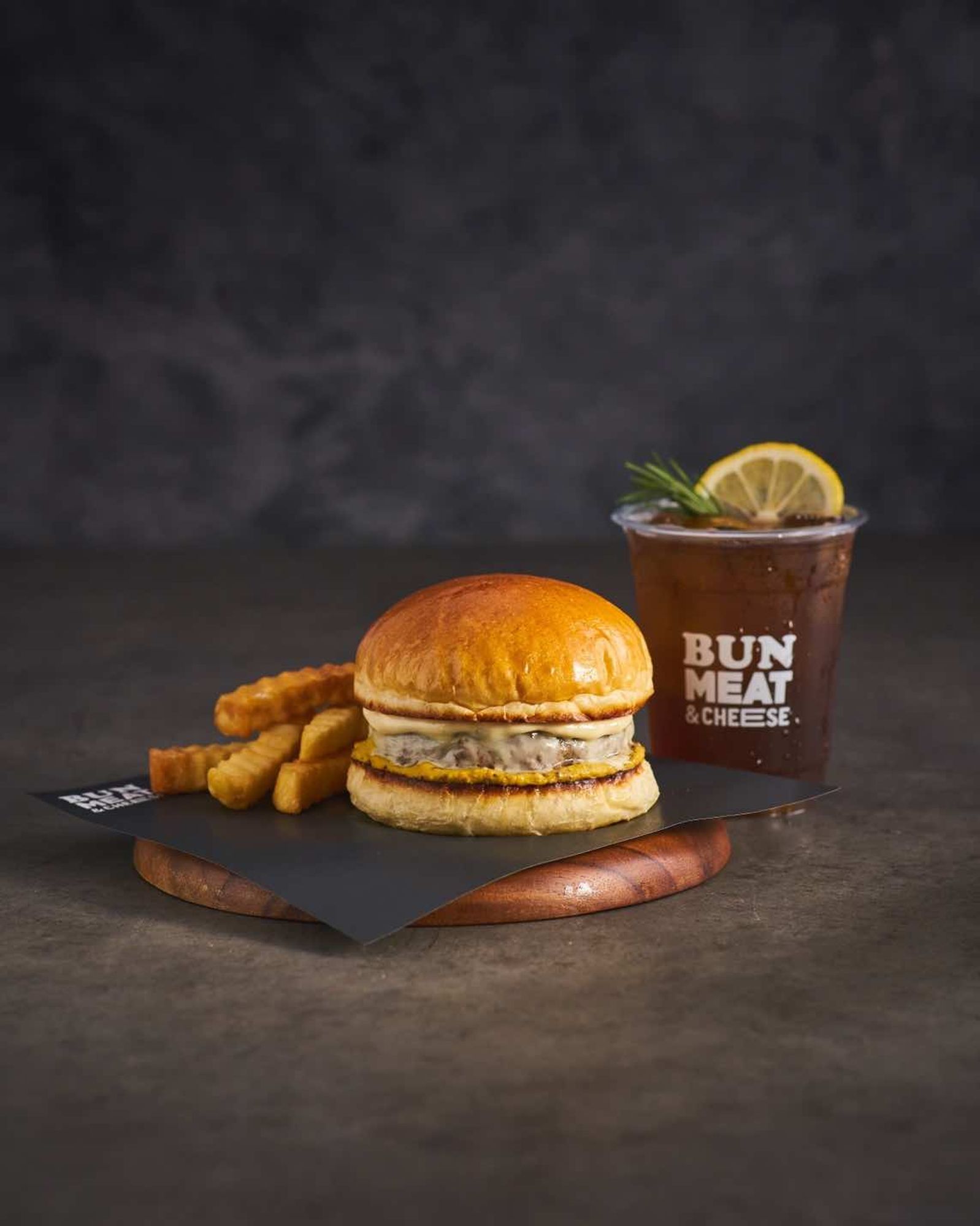 Bun Meat and Cheese | theCOMMONS