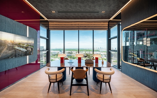 Life Rama4 Asoke Facility