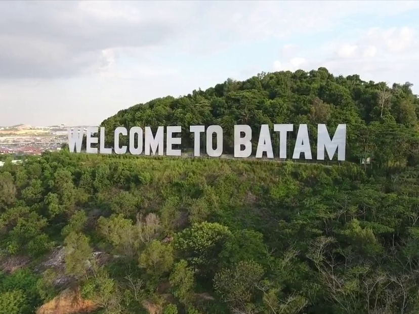 Monumen Welcome To Batam Destinasi Favorit Di Bukit Clara Batam Andalas Tourism