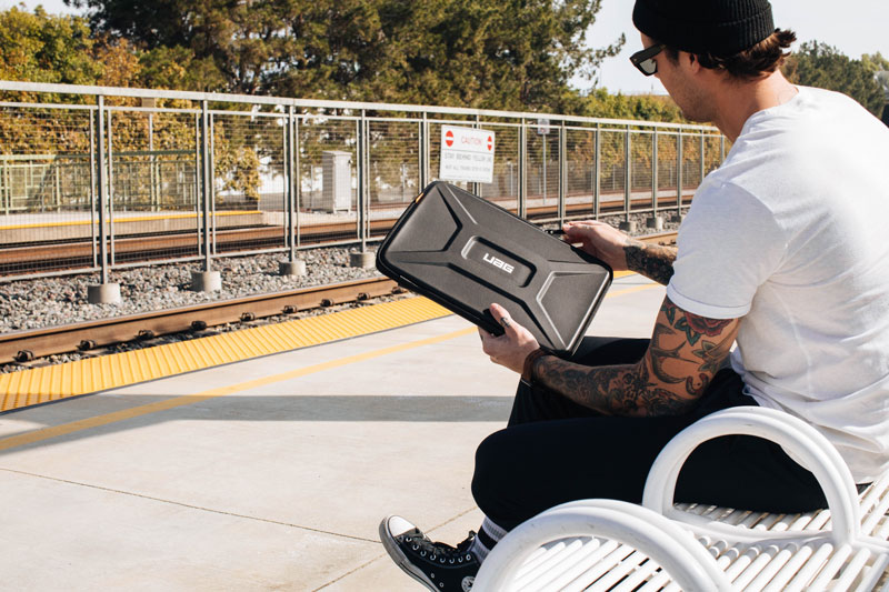 Túi bảo vệ laptop UAG Small Sleeve Fall 2019 2 tui bao ve laptop uag small sleeve fall 2019 bengovn1