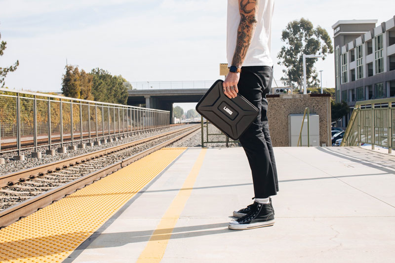 Túi bảo vệ laptop UAG Small Sleeve Fall 2019 4 tui bao ve laptop uag small sleeve fall 2019 1 bengovn1