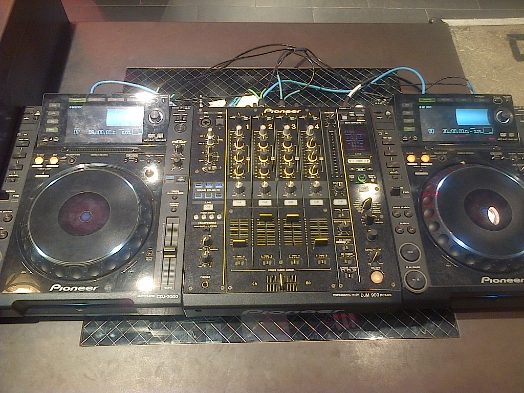 Pioneer 800 микшер. C. A смеситель. Mix 2000. Pioneer djm 2000 nexus 2.