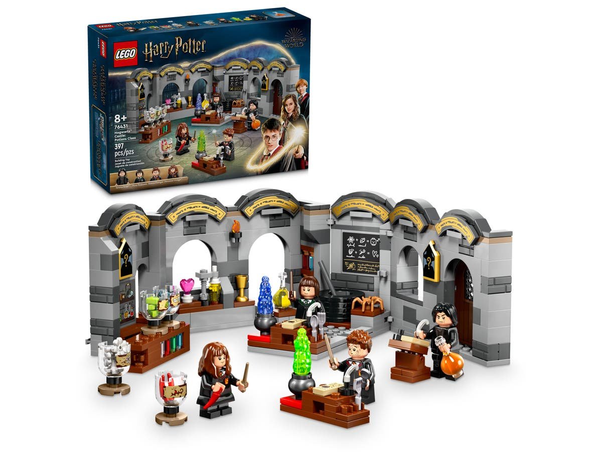 LEGO Harry Potter 76431 Hogwarts™ Castle: Potions Class