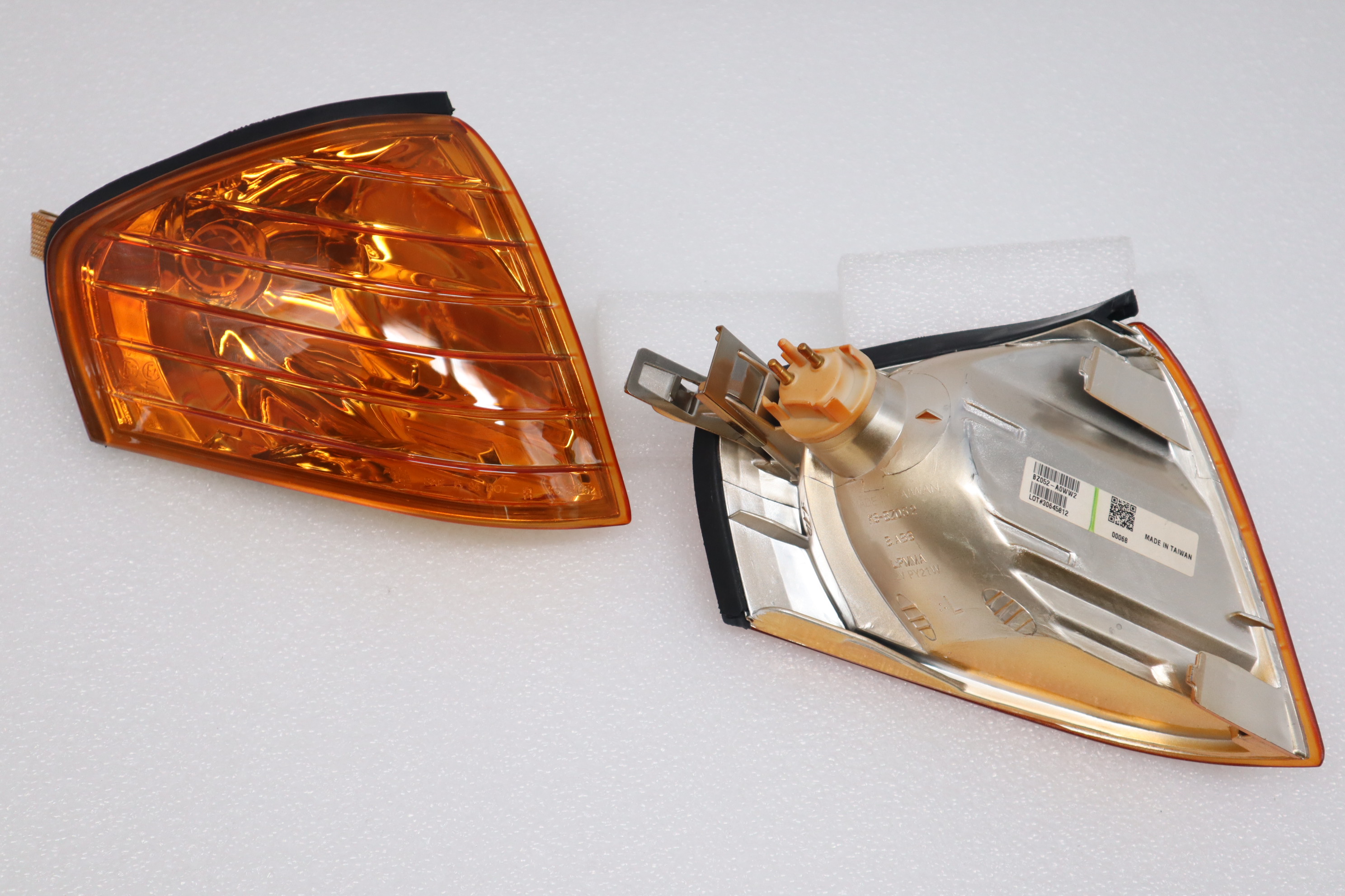 89-02 Amber CLEAR Corner Light for Benz 129 R129 SL320 SL500