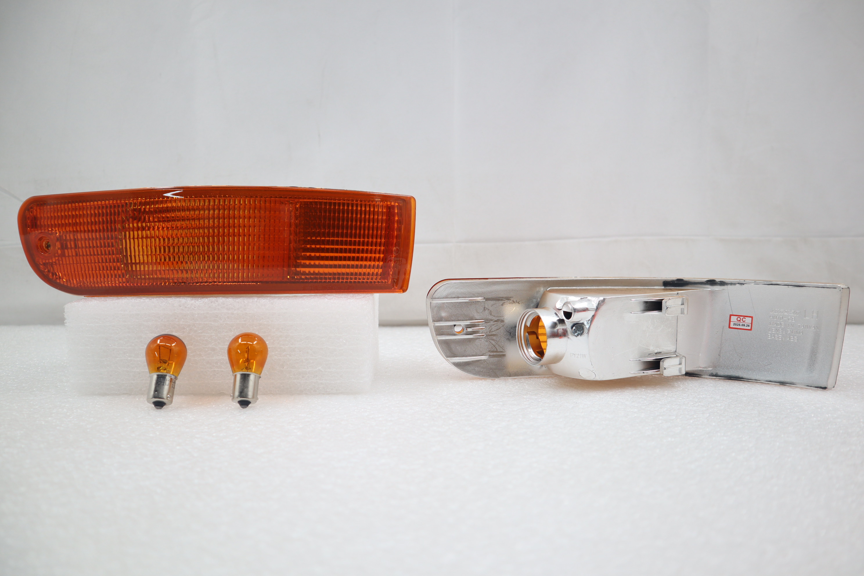 Amber Turn Signal Light Lens Set for Porsche 993 1994 95 1996 1997