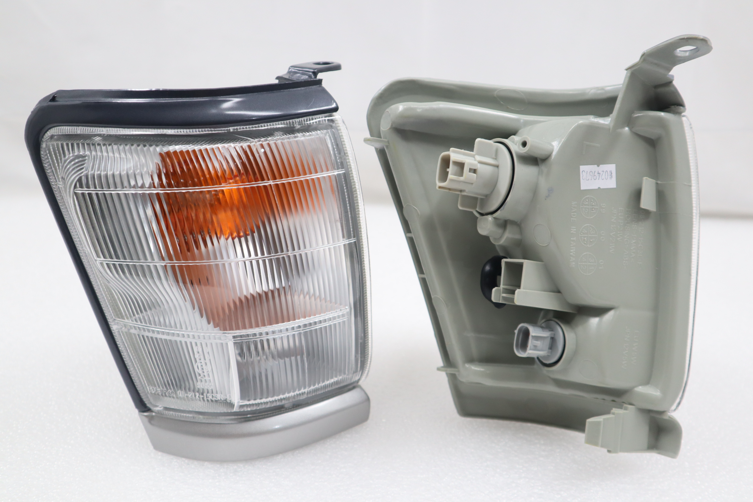 Pair Front Turn Signal Corner Lights Chrome Fits Toyota Hilux