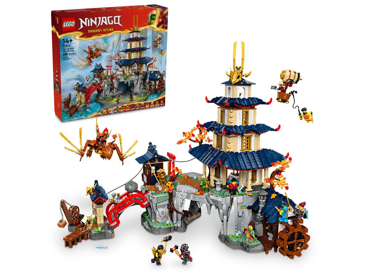LEGO Ninjago Series 71814 Tournament Temple City