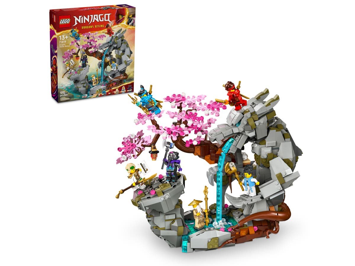 LEGO Ninjago Series 71819 Dragon Stone Shrine