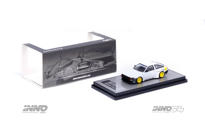 INNO64 1:64 Diecast Model Car - TOYOTA COROLLA TRUENO AE86 (PANDEM / ROCKET BUNNY) White