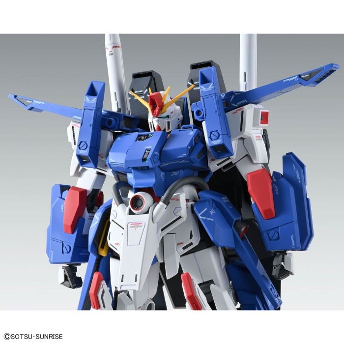 Bandai MG Model Kits - 1/100 Full Armor Enhanced ZZ Gundam (FAZZ