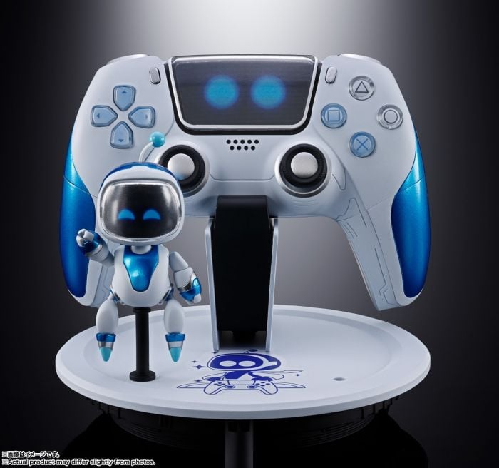 Bandai Chogokin Action Figure Astro Bot & Dual Speeder (ASTRO BOT)