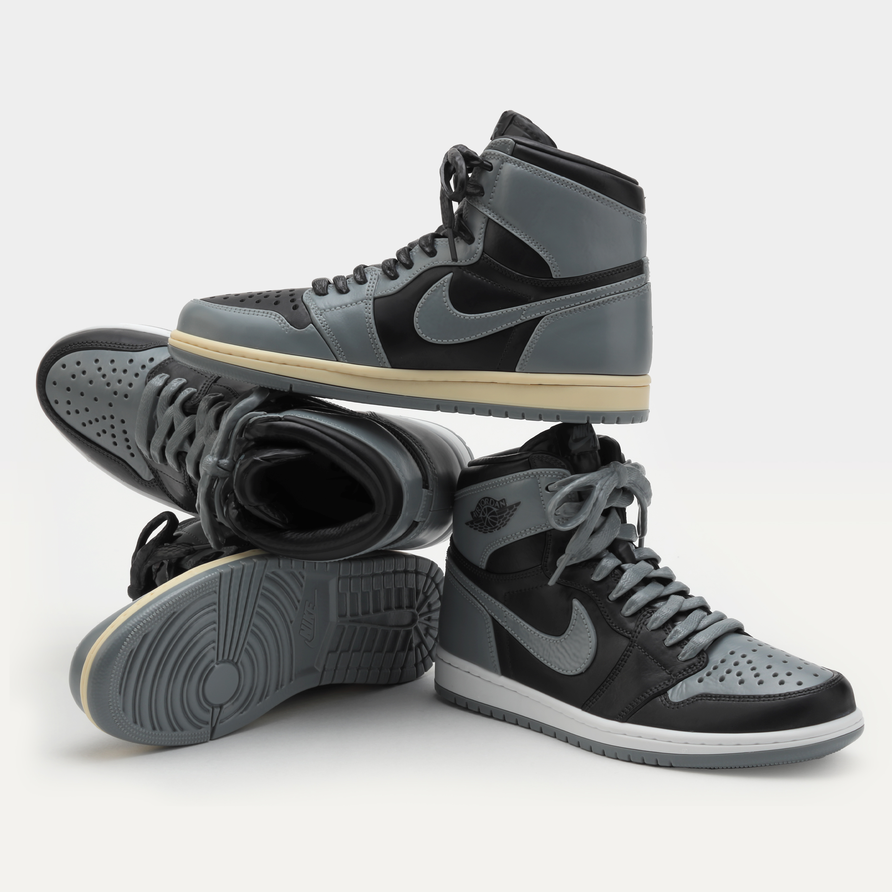 Bandai NIKE AIR JORDAN 1 HIGH 85 SHADOW × REVERSE SHADOW PLASTIC MODEL KIT