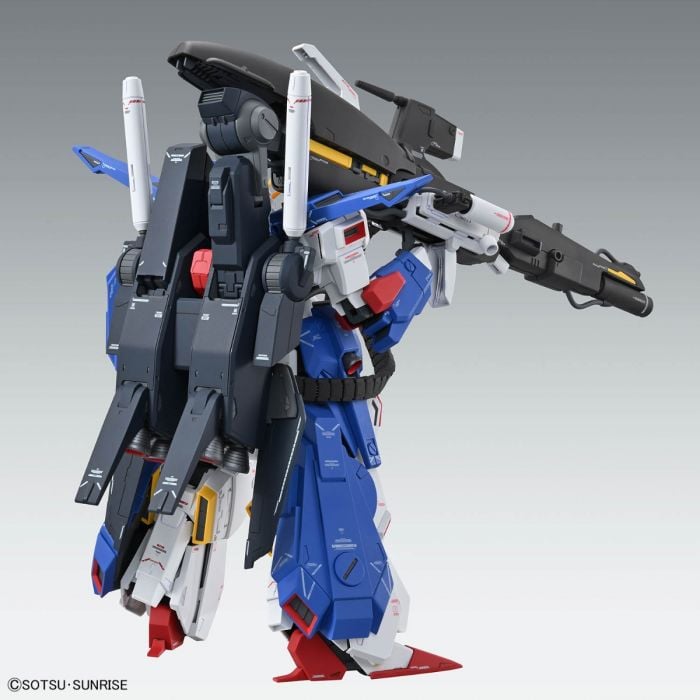 Bandai MG Model Kits - 1/100 Full Armor Enhanced ZZ Gundam (FAZZ