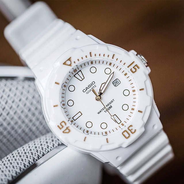 Casio LRW-200H-7E2 Women White/Crystal White, Casual