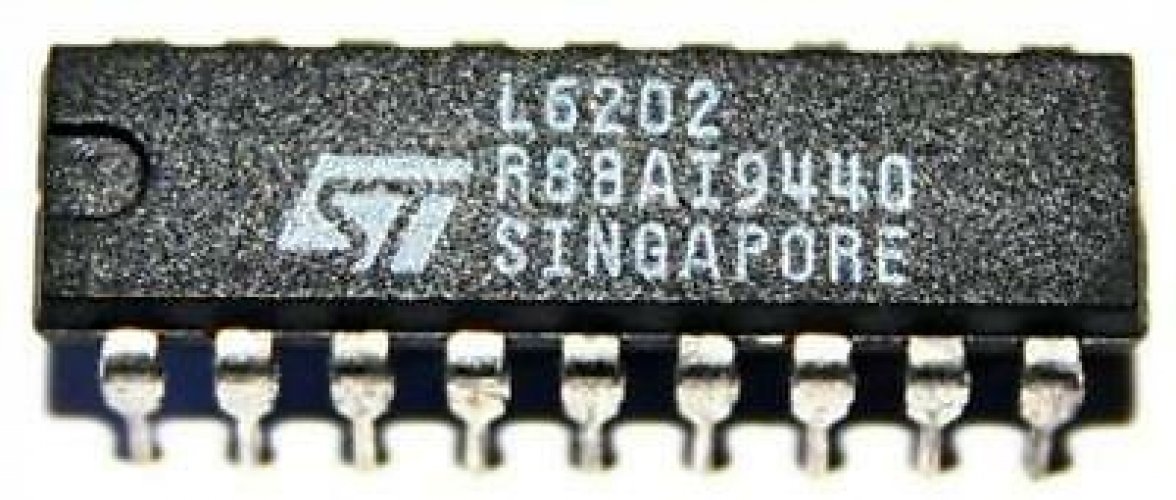 ST L6202 DIP-18 DMOS FULL BRIDGE DRIVER