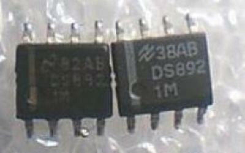 NS DS8921M SOIC-8 Differential Line Driver and Receiver