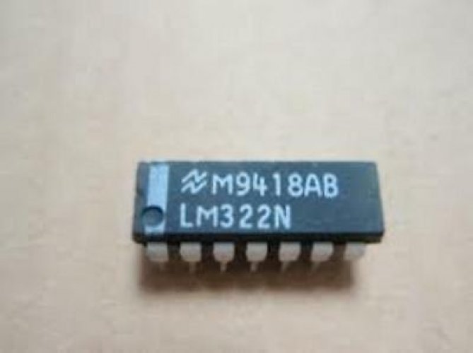 NS LM322N DIP-14 Precision Timers