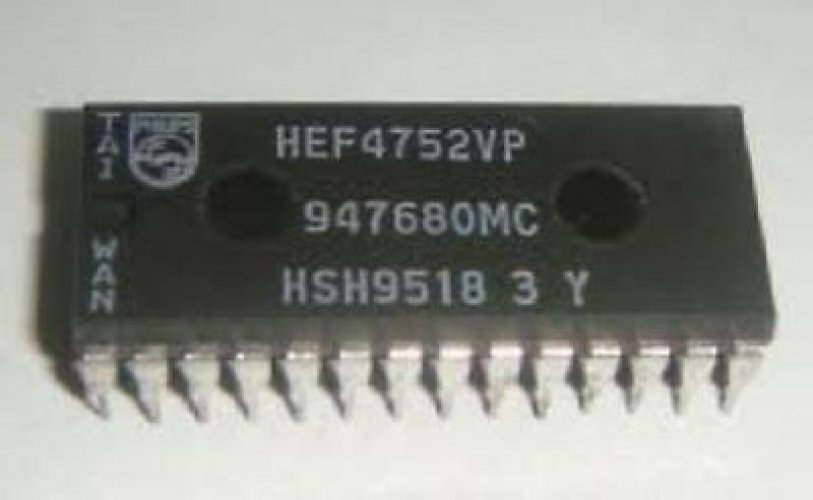 PHILIPS HEF4752VP DIP-28 A.C. motor control circuit