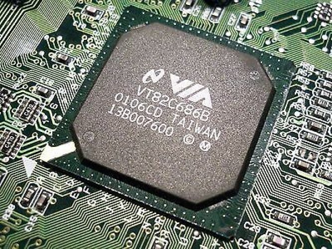 VIA VT82C686B BGA PCI Super-I/O Integrated Peripheral