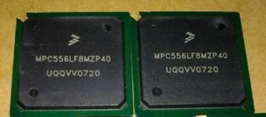 FREESCAL MPC556LF8MZP40 BGA