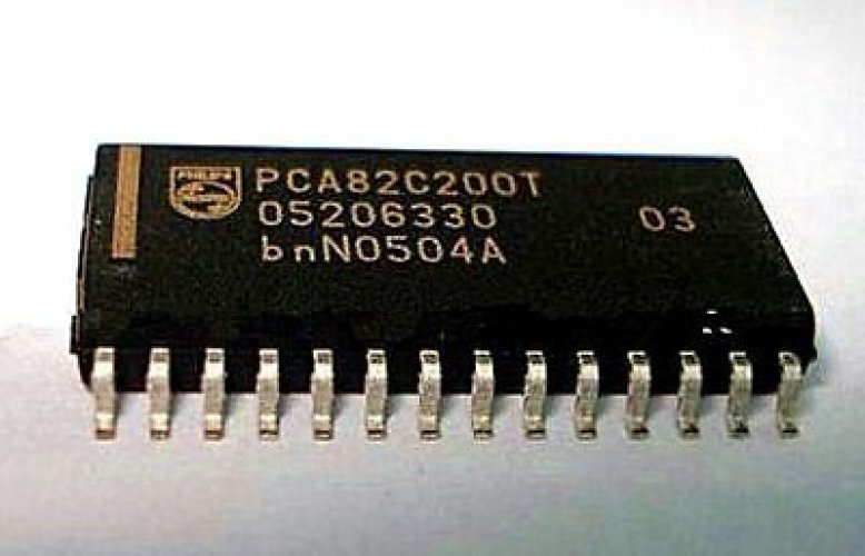 PHILIPS PCA82C200T SOP-28 STAND-ALONE CAN-CONTROLLER