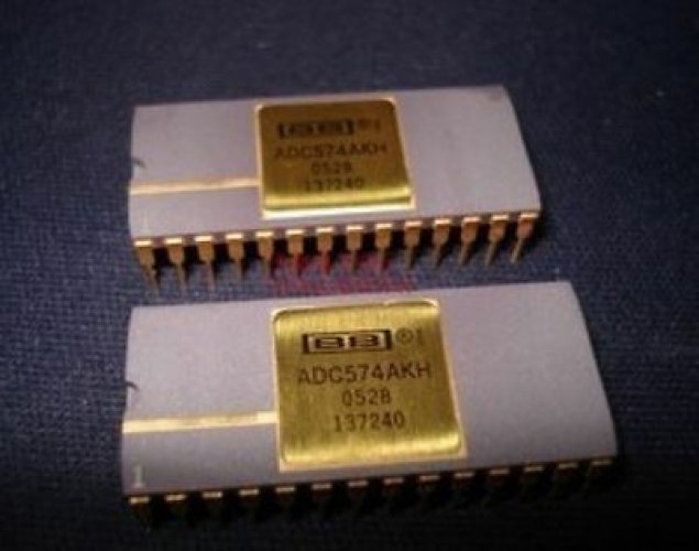 BB ADC574AKH DIP-28 Microprocessor-Compatible