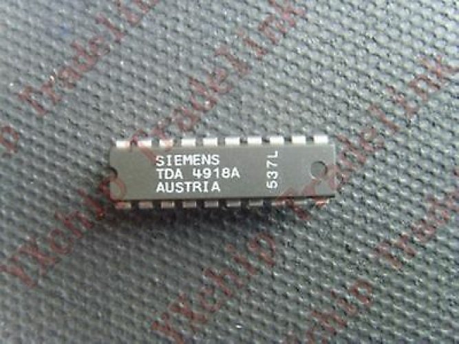 SIEMENS TDA4918A DIP-20 SMPS - IC with SIPMOS Driver Output