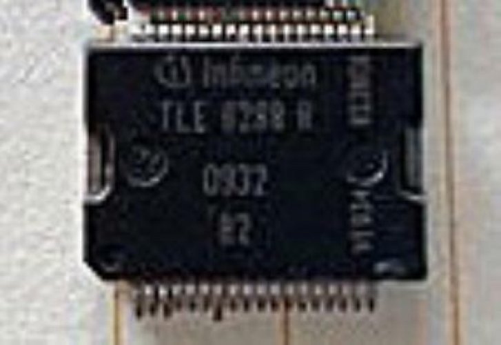 TLE6288R SMD Smart 6 Channel Peak&Hold Switch