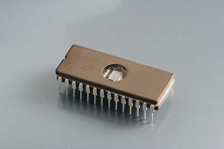 AMD AM27C128-120DC DIP-28 112dB 192kHz 24-BIT SCH DAC