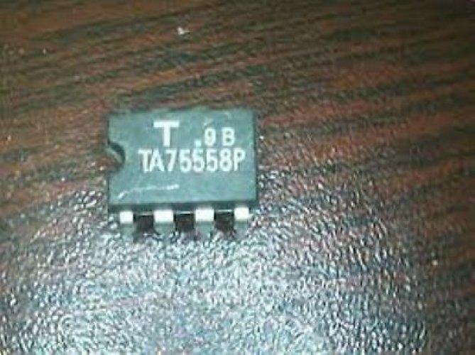 TOSHIBA TA75558P DIP-8 DUAL OPERATIONAL AMPLIFIER