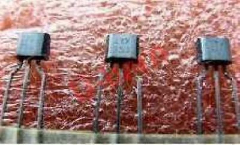 ZTX753 TO-92,PNP TRANSISTORS
