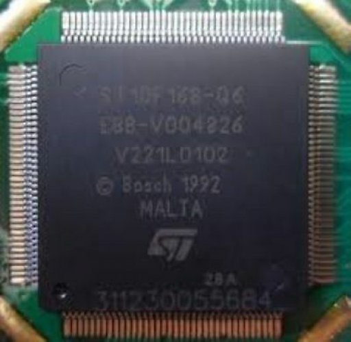 ST ST10F168-Q6 QFP144 16-BIT MCU WITH 256K BYTE FLASH