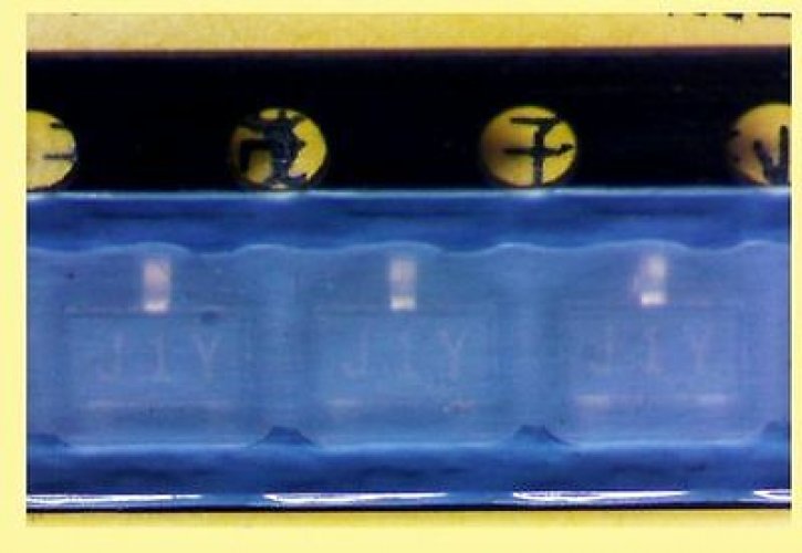FAIRCHIL KSA1298YMTF SOT-23 PNP Epitaxial Silicon