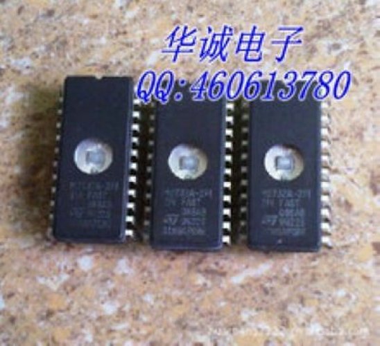 ST M2732A-2F1 DIP-24 NMOS 32K 4K x 8 UV EPROM