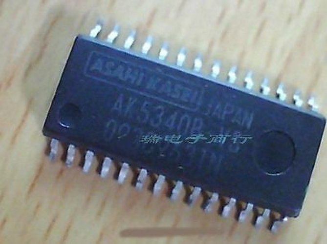 SKM AK5340-VS SOP-28 C-MOS 18-BIT 2 CHANNEL A/D CONVERTER