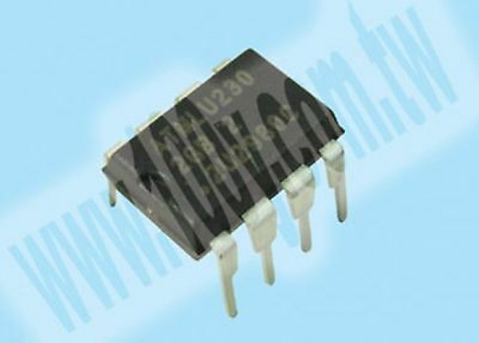 AT24C1024B-PU25 DIP-8