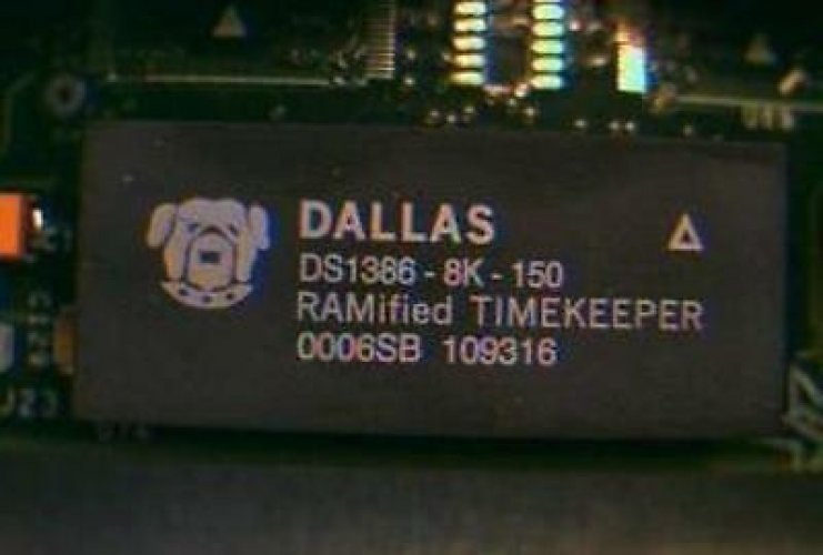 DALLAS DS1386-8K-150 DIP-32 Nonvolatile Static RAM with a