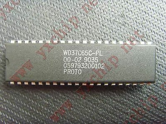 WDC WD37C65C-PL DIP-40 Floppy Disk Controller