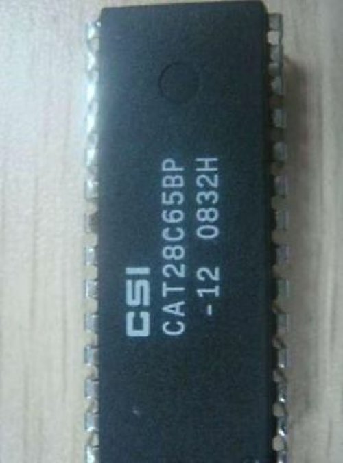 CATALYST CAT28C65BP-12 DIP-28 64K-Bit CMOS PARALLEL EEPROM