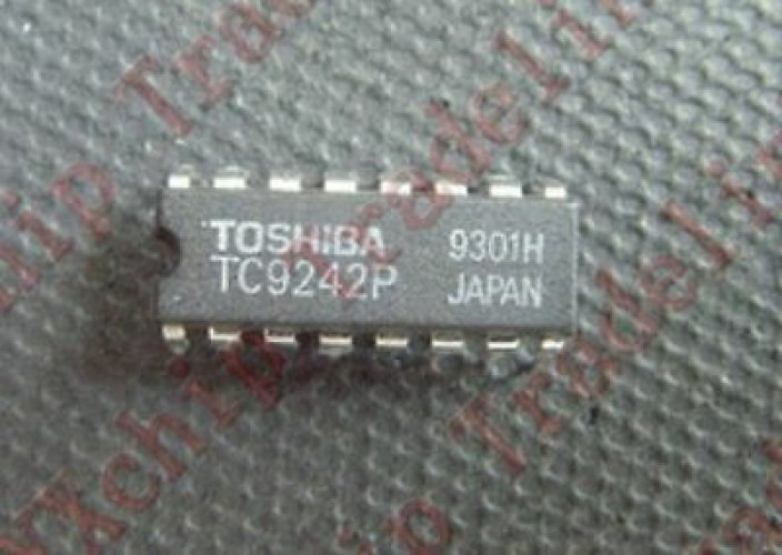 TOSHIBA TC9242P DIP-16 QUARTZ PLL MOTOR CONTROL