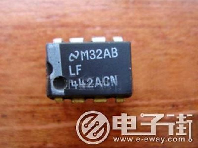 NS LF442ACN DIP-8 Dual Low Power JFET Input Operational