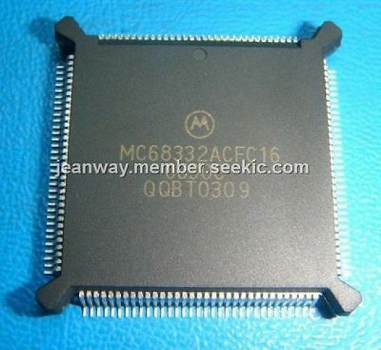 MOTOROLA MC68332ACFC16 QFP-132 32-Bit Modular
