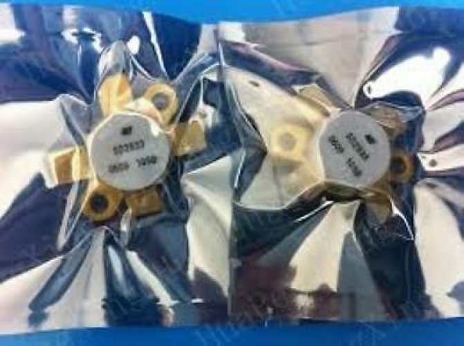 ST SD2933 RF TRANSISTOR RF POWER TRANSISTORS HF/VHF/UHF