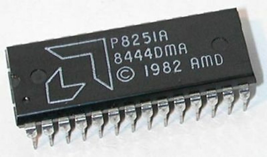 INTEL P8251A DIP28 PROGRAMMABLE COMMUNICATION INTERFACE